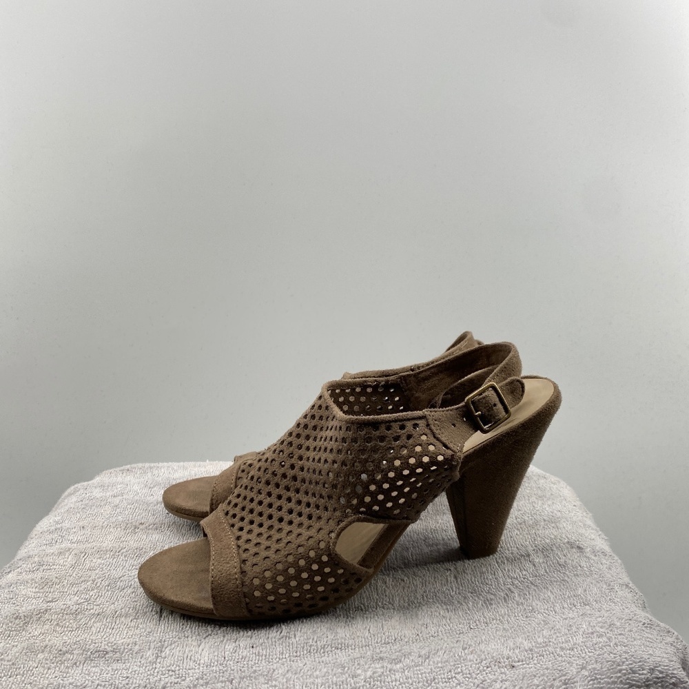 George Shoes Woman's Size 8 Tan Suede Heels Fish Net Open Toe Ankle Clasp